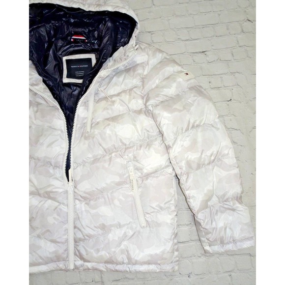 Tommy Hilfiger Men's Midweight Chevron Quilted, Large, Tonal White Camo w/Bib, L - Picture 10 of 11